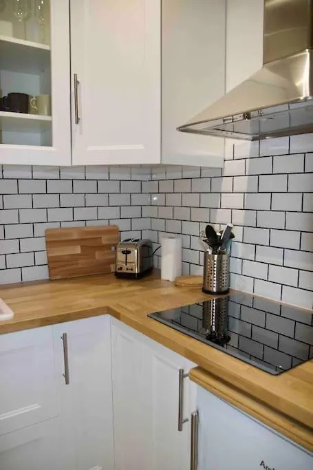 Another Brick In The Wall Apartment In Paris Sleeps 9 0*,  France