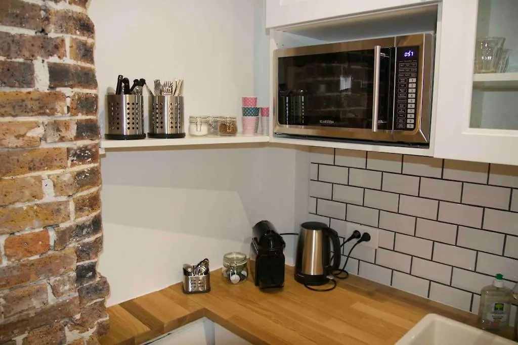 Another Brick In The Wall Apartment In Paris Sleeps 9