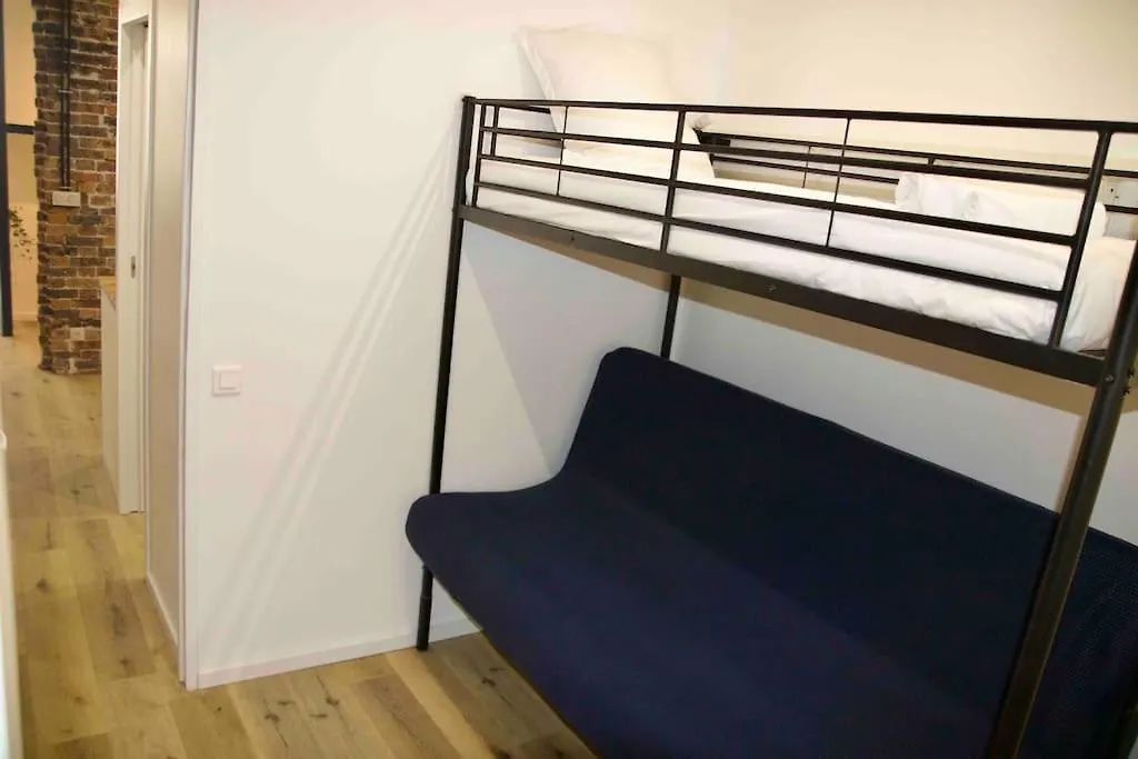 Another Brick In The Wall Apartment In Paris Sleeps 9